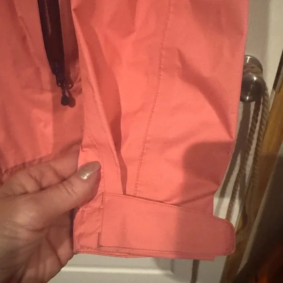 Vineyard Vines Women's Coral Rain Jacket - Picture 6 of 12